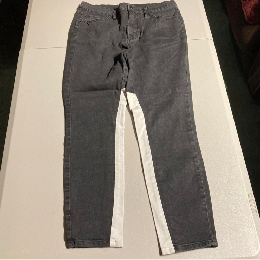 Free People Grey Black Denim Jeans White Inner Leg Waist Size 30 Straight Leg